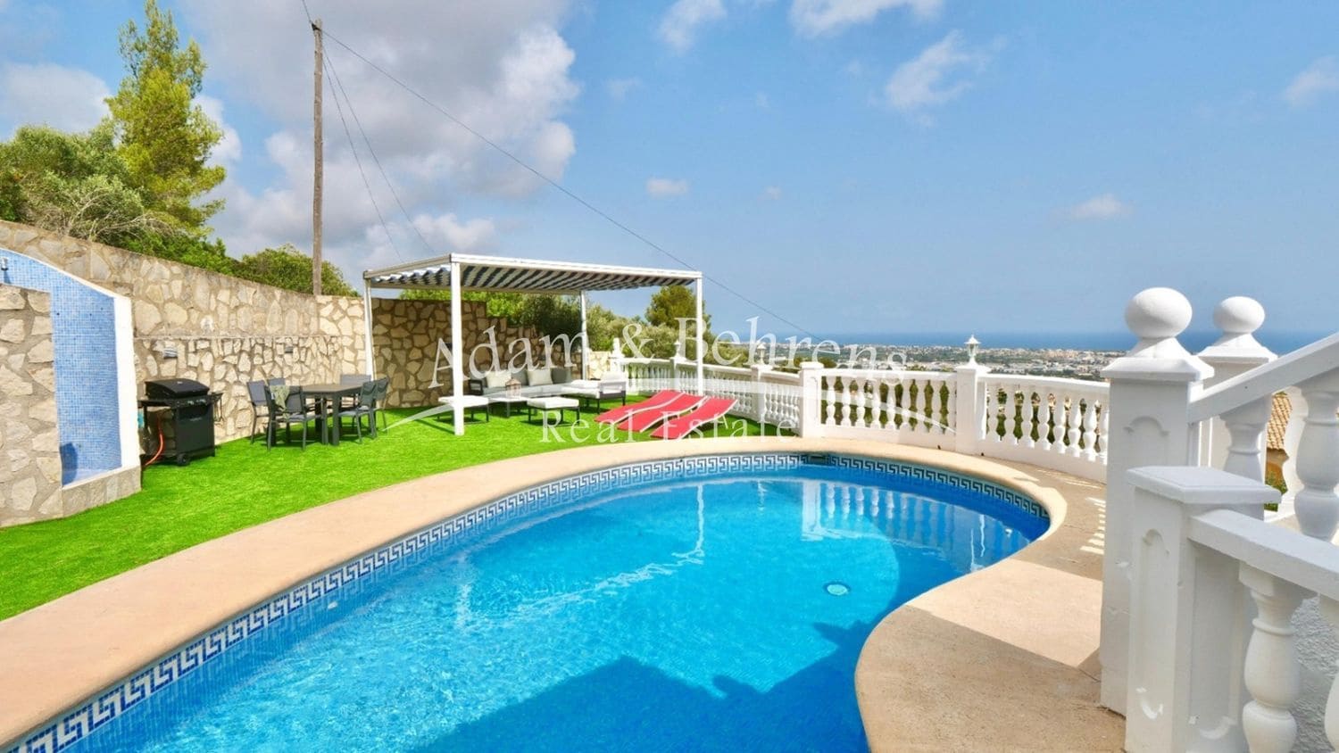 4 quarto Moradia para venda em Denia com piscina garagem - 580 000 € (Ref: 9465130)