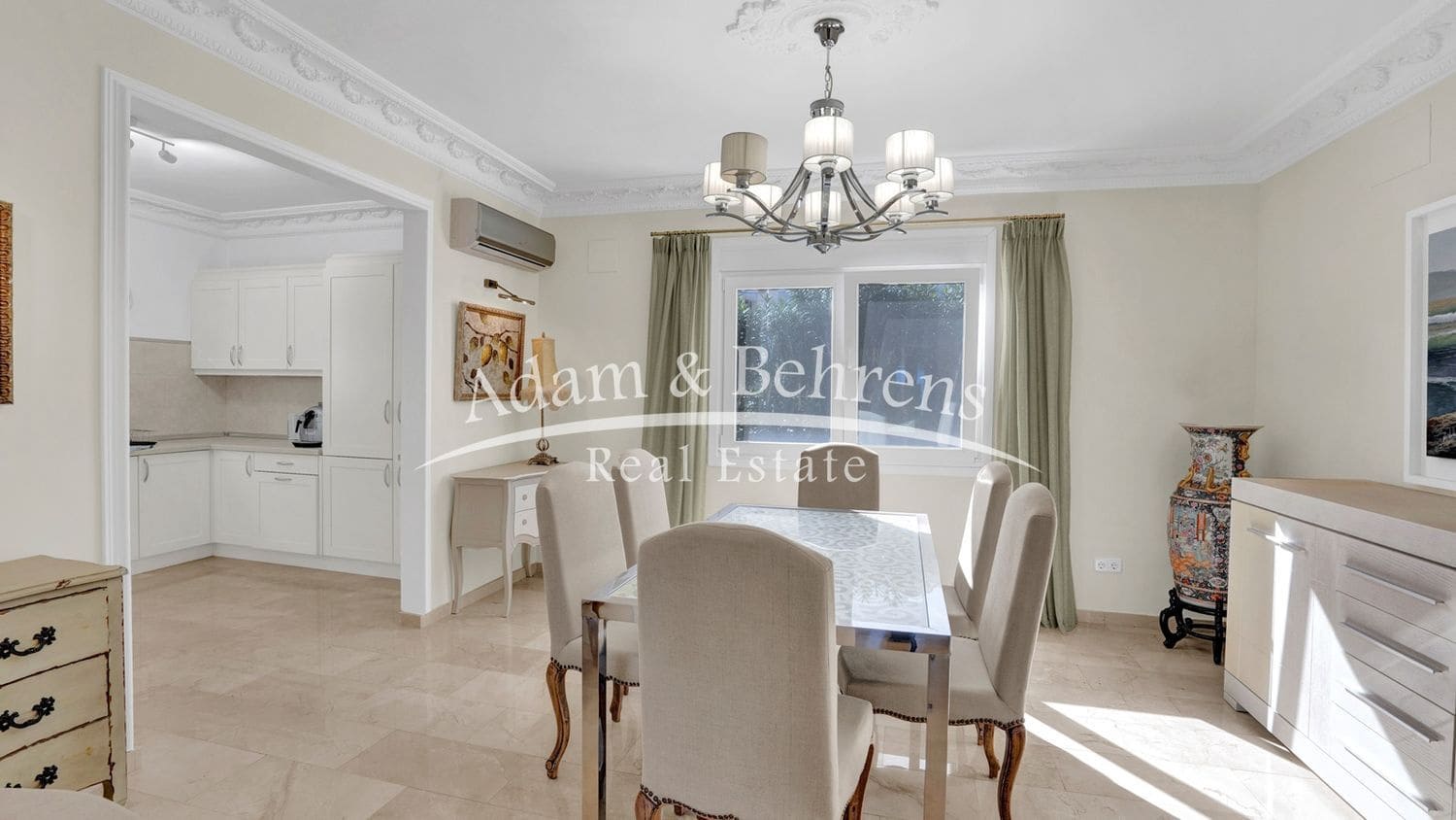 6 quarto Moradia para venda em Denia com piscina garagem - 1 290 000 € (Ref: 9472222)