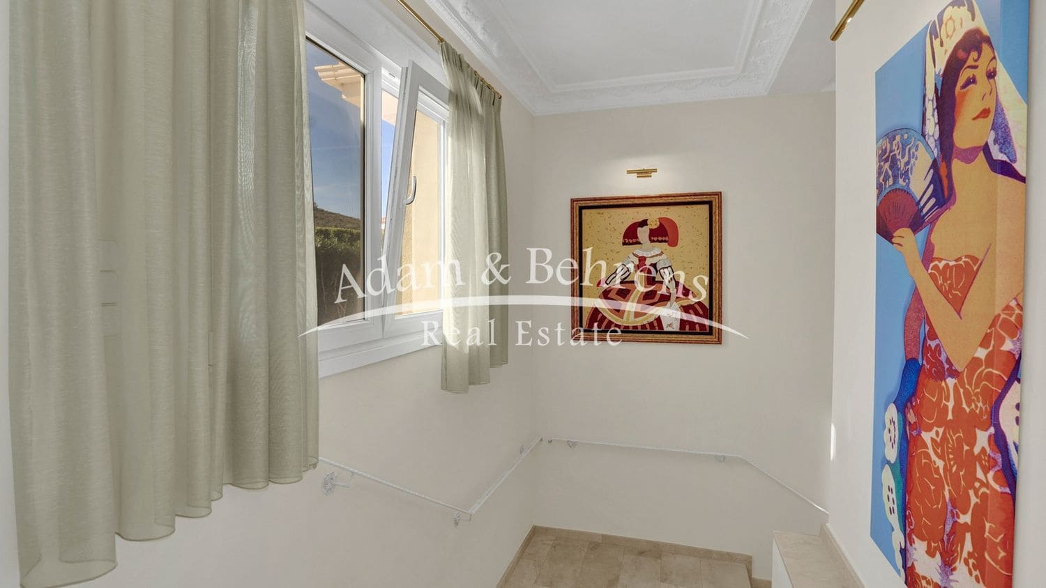 6 quarto Moradia para venda em Denia com piscina garagem - 1 290 000 € (Ref: 9472222)