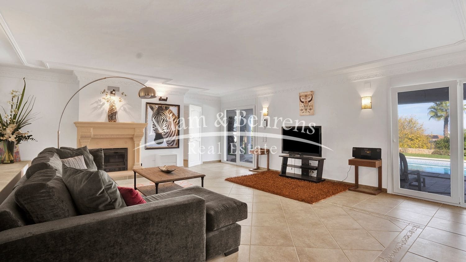 6 quarto Moradia para venda em Denia com piscina garagem - 1 290 000 € (Ref: 9472222)