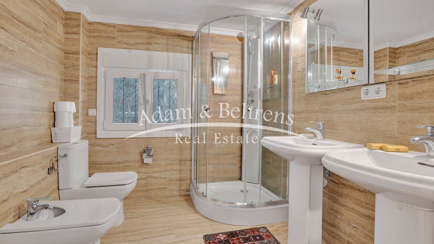 6 quarto Moradia para venda em Denia com piscina garagem - 1 290 000 € (Ref: 9472222)