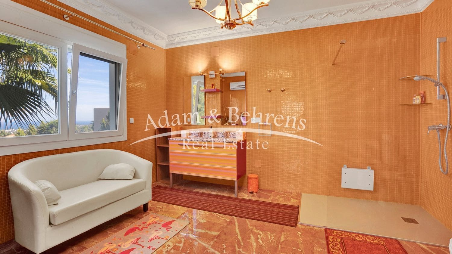 6 quarto Moradia para venda em Denia com piscina garagem - 1 290 000 € (Ref: 9472222)