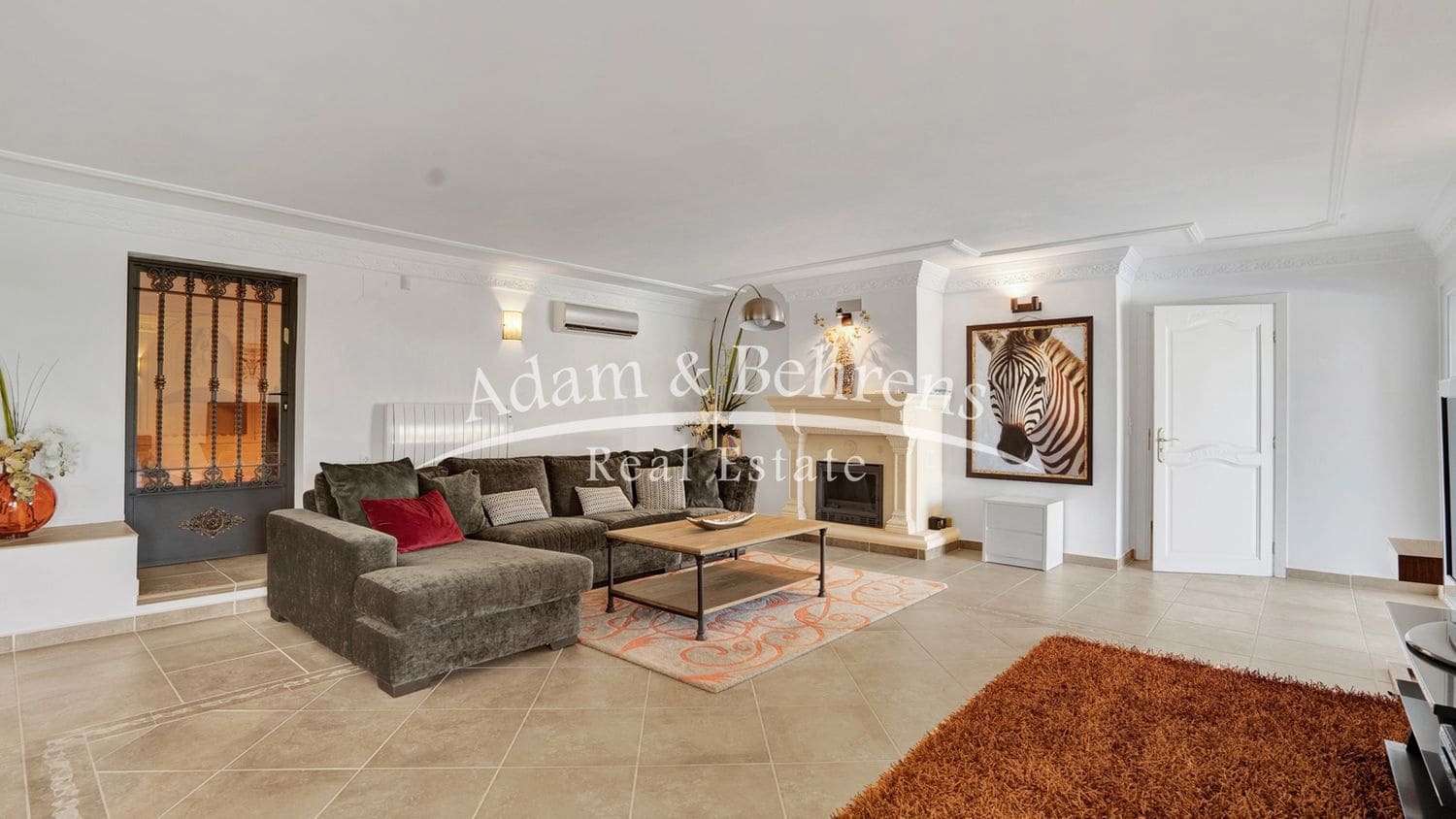 6 quarto Moradia para venda em Denia com piscina garagem - 1 290 000 € (Ref: 9472222)