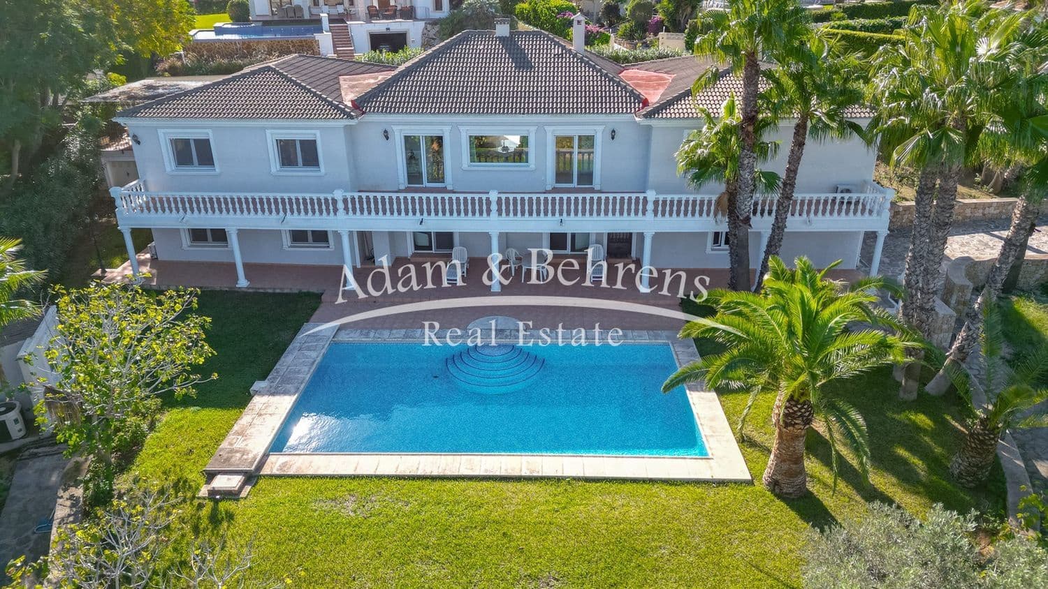 6 quarto Moradia para venda em Denia com piscina garagem - 1 290 000 € (Ref: 9472222)