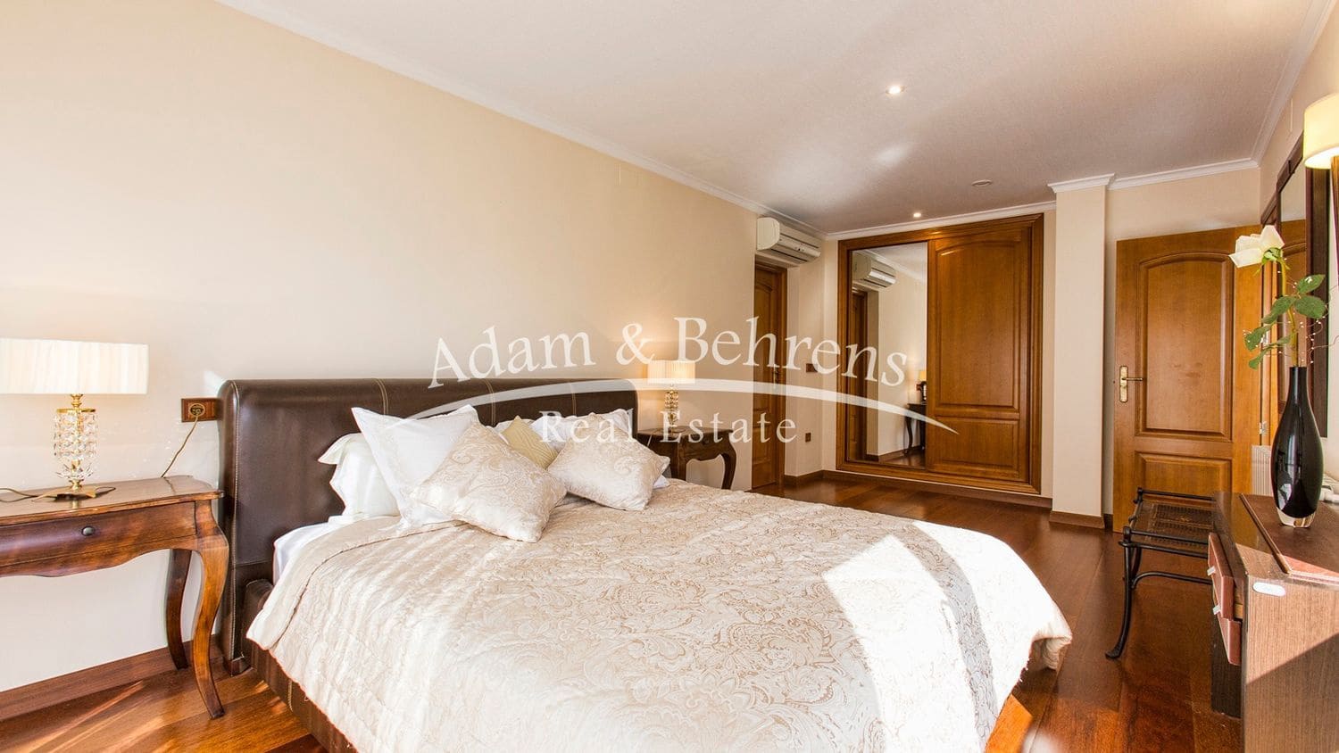 5 quarto Moradia para venda em Alicante cidade com piscina garagem - 2 000 000 € (Ref: 9472223)