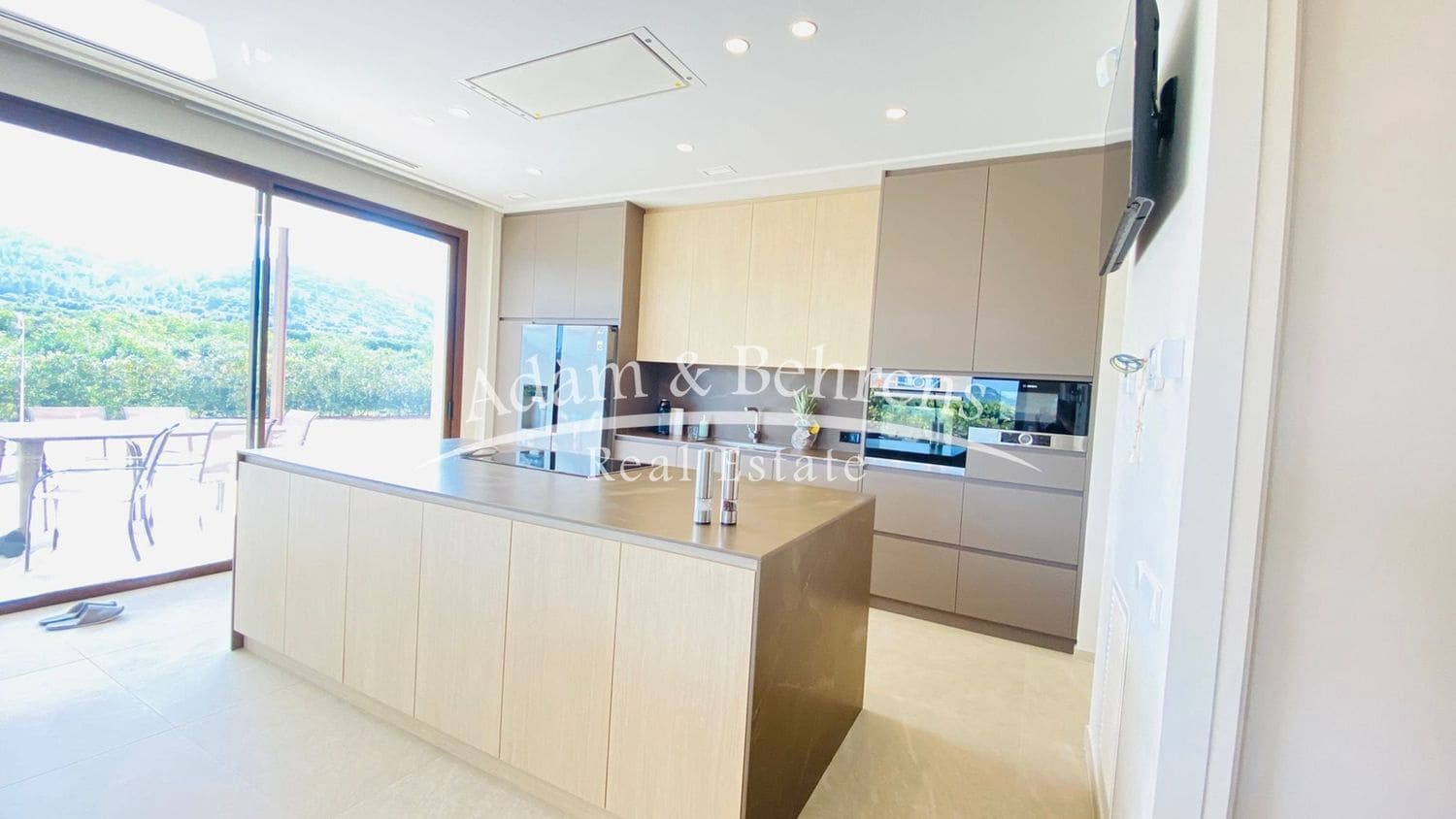 3 Zimmer Villa zu verkaufen in Beniarbeig mit Pool Garage - 875.000 € (Ref: 9472224)