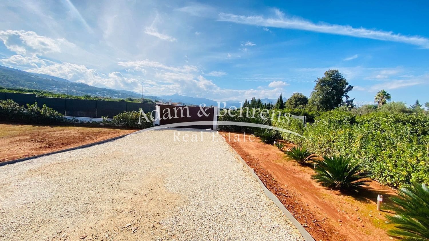 3 Zimmer Villa zu verkaufen in Beniarbeig mit Pool Garage - 875.000 € (Ref: 9472224)