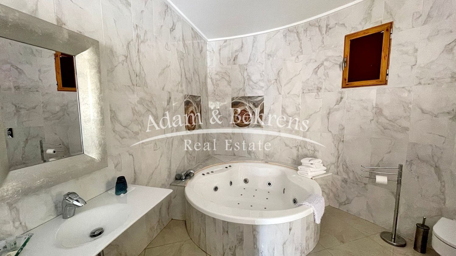 Hotel en L'Olleria en venta - 10.000.000 € (Ref: 9512036)