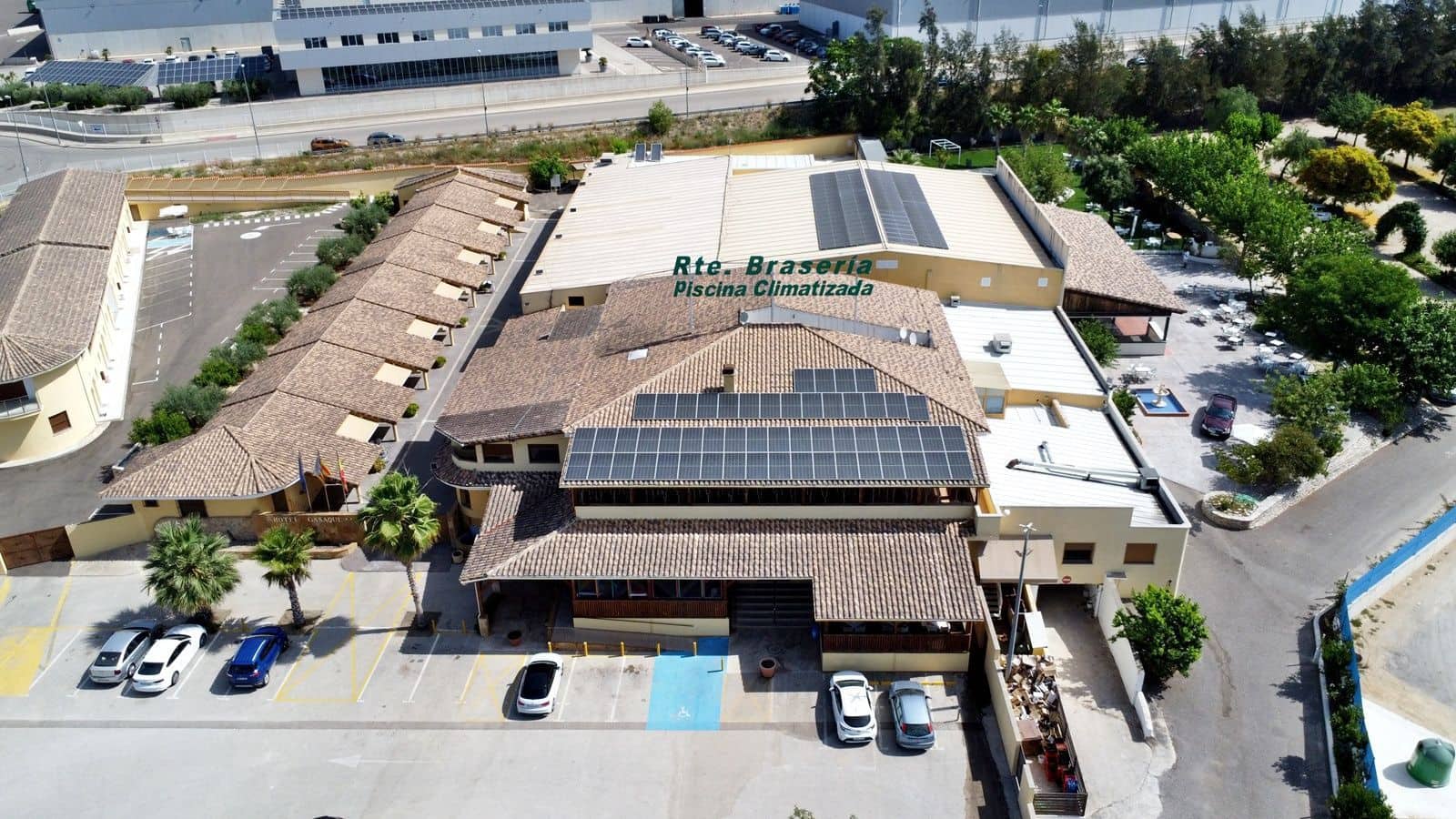 55 slaapkamer Commercieel te koop in L'Olleria met zwembad garage - € 10.000.000 (Ref: 9512036)