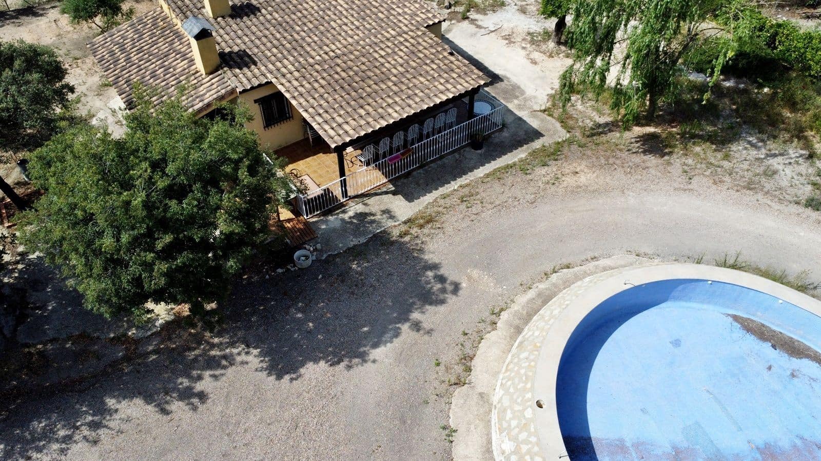 55 slaapkamer Commercieel te koop in L'Olleria met zwembad garage - € 10.000.000 (Ref: 9512036)