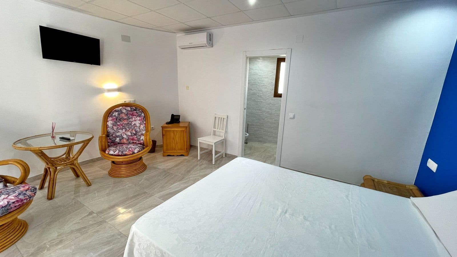 55 slaapkamer Commercieel te koop in L'Olleria met zwembad garage - € 10.000.000 (Ref: 9512036)