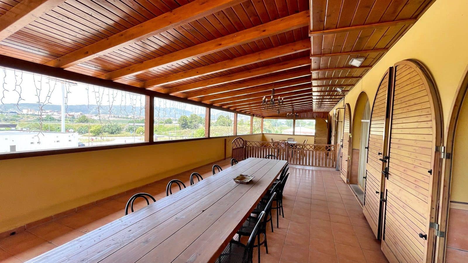 55 slaapkamer Commercieel te koop in L'Olleria met zwembad garage - € 10.000.000 (Ref: 9512036)