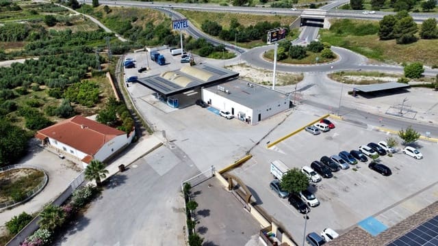55 camera da letto Commerciale in vendita in L'Olleria con piscina garage - 10.000.000 € (Rif: 9512036)