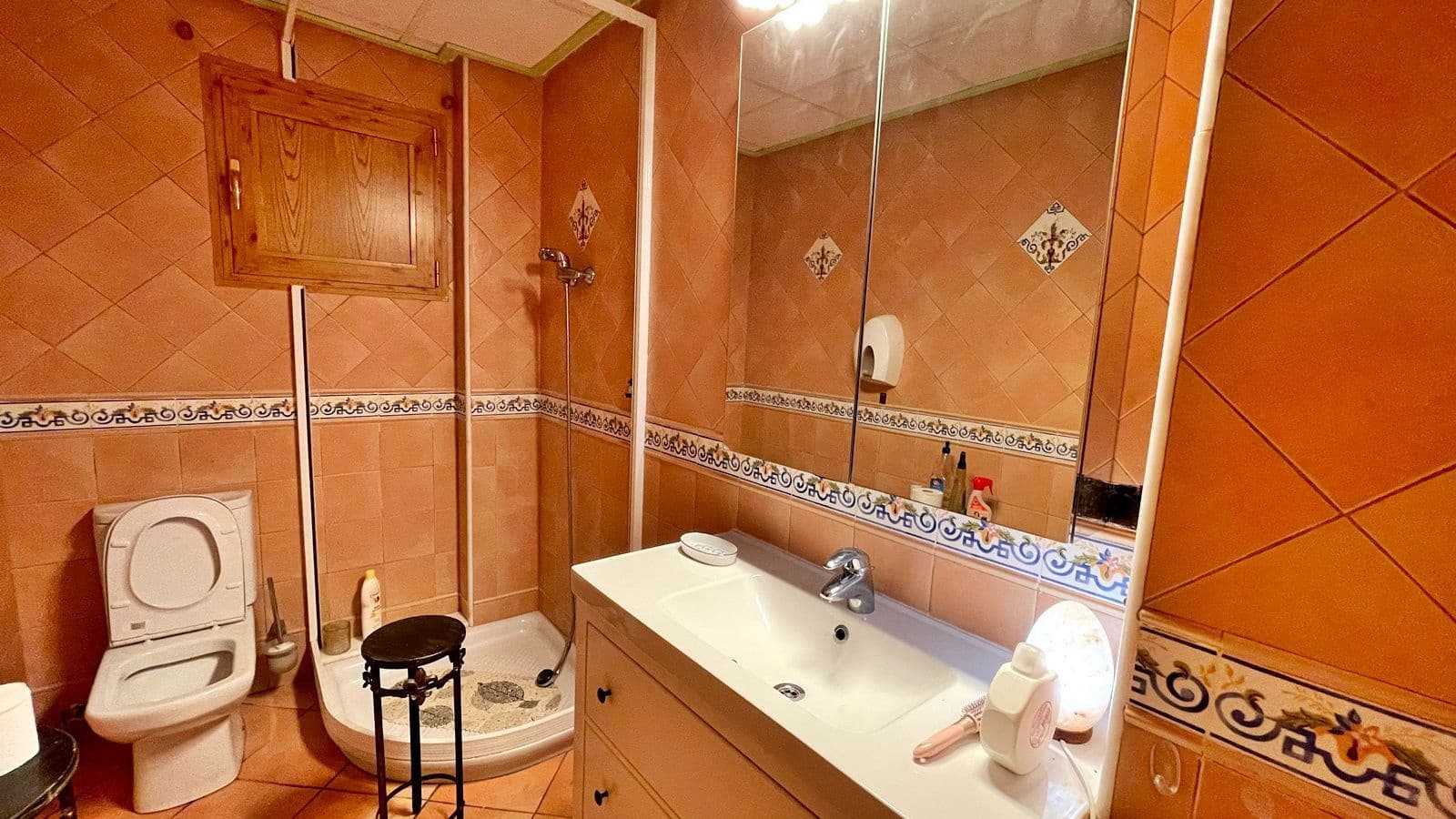 55 slaapkamer Commercieel te koop in L'Olleria met zwembad garage - € 10.000.000 (Ref: 9512036)