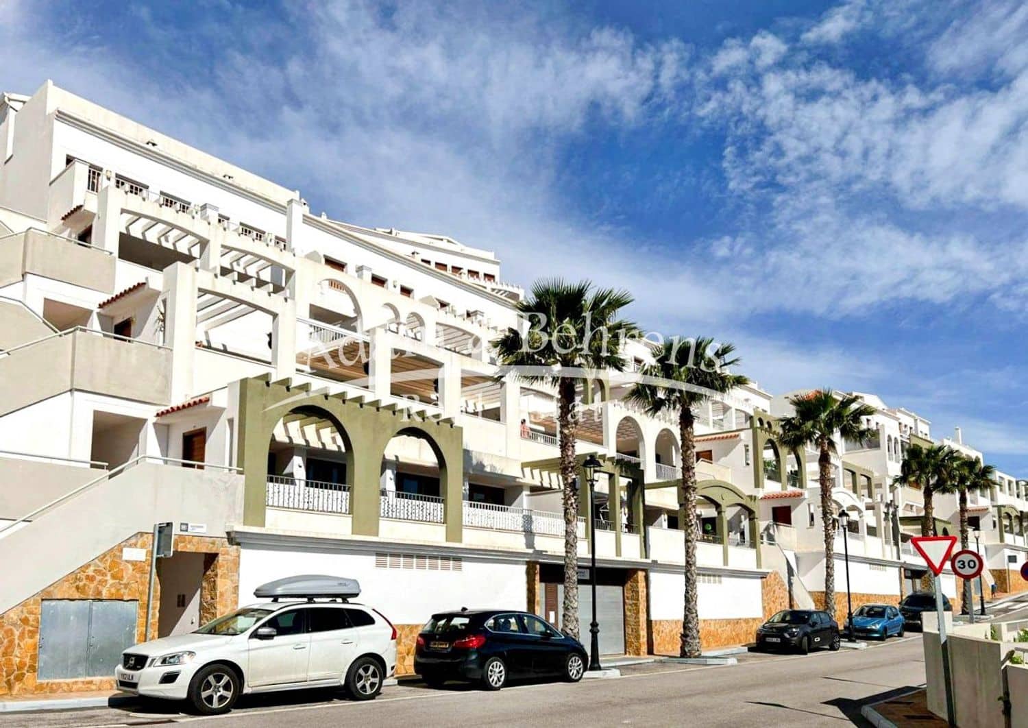 1 slaapkamer Appartement te koop in Valencia stad met zwembad garage - € 185.000 (Ref: 9533724)