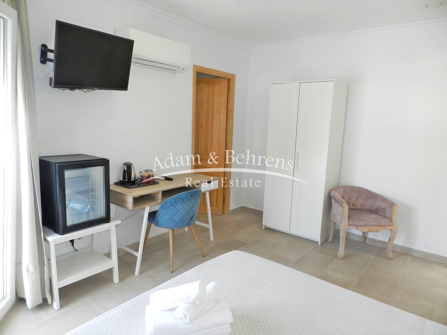 Hotelli myytävänä paikassa Calpe / Calp - 1 700 000 € (Ref: 9570321)