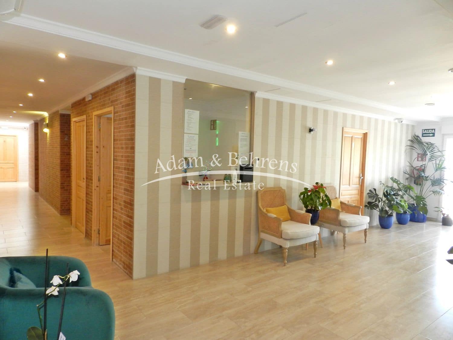 Hotelli myytävänä paikassa Calpe / Calp - 1 700 000 € (Ref: 9570321)