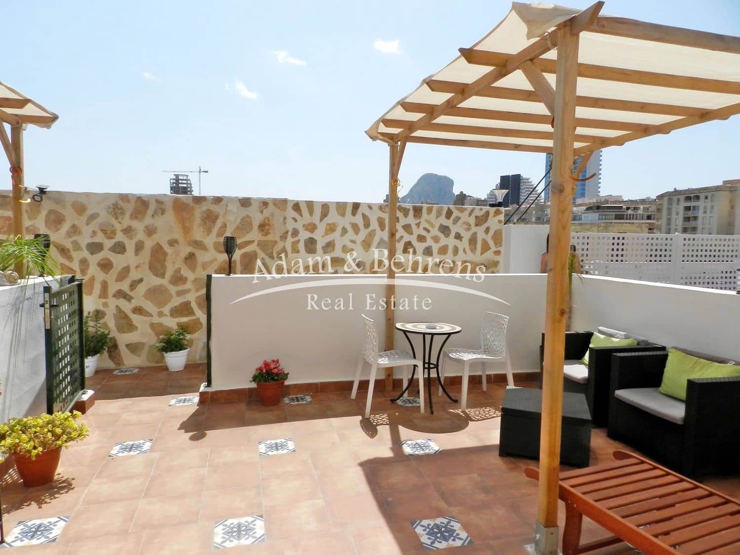 Hotelli myytävänä paikassa Calpe / Calp - 1 700 000 € (Ref: 9570321)