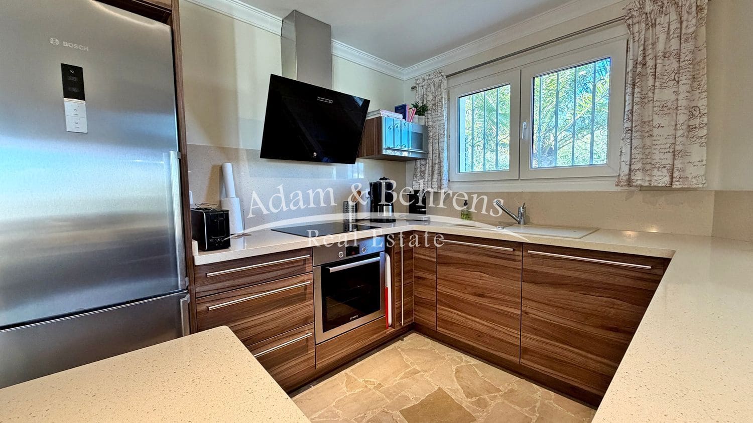 Chalet de 2 habitaciones en Dénia en venta con piscina garaje - 520.000 € (Ref: 9573706)