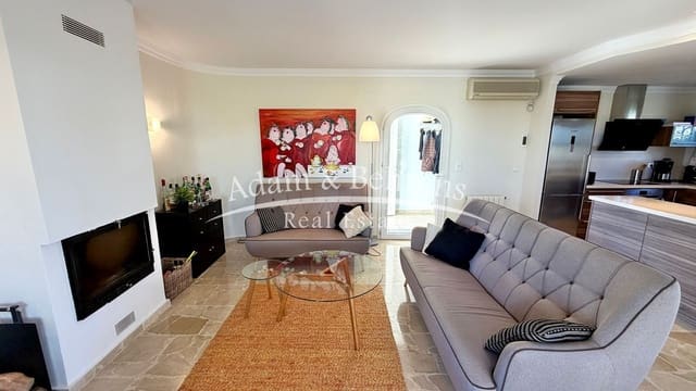 Chalet de 2 habitaciones en El Montgó, Dénia en venta con piscina garaje - 520.000 € (Ref: 9573706)