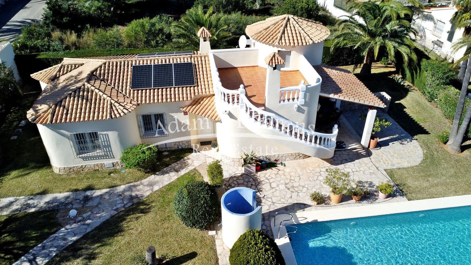 Chalet de 2 habitaciones en Dénia en venta con piscina garaje - 520.000 € (Ref: 9573706)