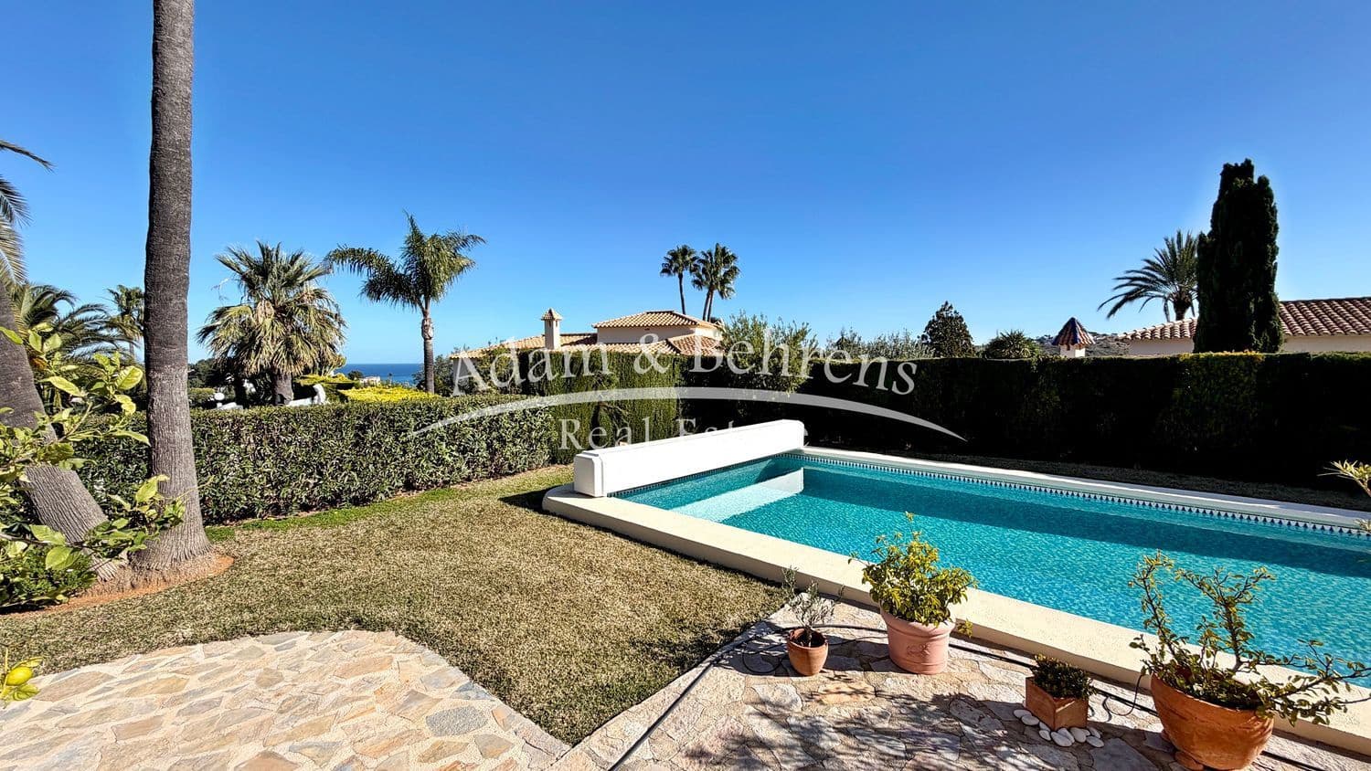 Chalet de 2 habitaciones en Dénia en venta con piscina garaje - 520.000 € (Ref: 9573706)