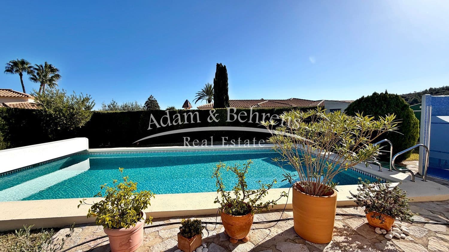 Chalet de 2 habitaciones en Dénia en venta con piscina garaje - 520.000 € (Ref: 9573706)