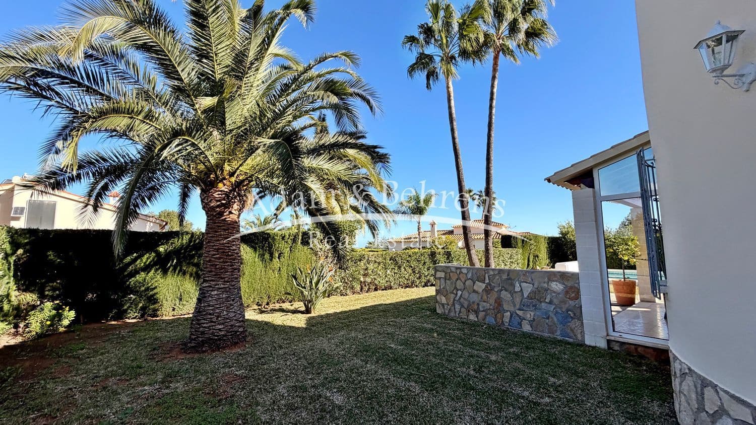 Chalet de 2 habitaciones en Dénia en venta con piscina garaje - 520.000 € (Ref: 9573706)