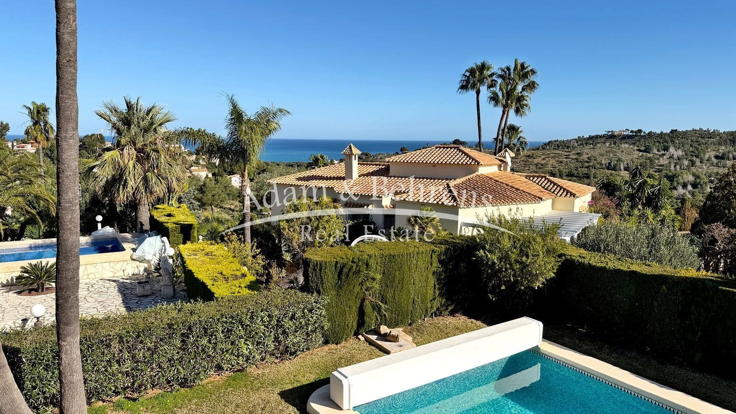 Chalet de 2 habitaciones en Dénia en venta con piscina garaje - 520.000 € (Ref: 9573706)