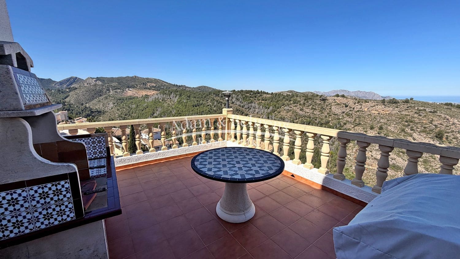 3 makuuhuone Huvila myytävänä paikassa Monte Pedreguer mukana uima-altaan 
autotalli - 548 000 € (Ref: 9654530)