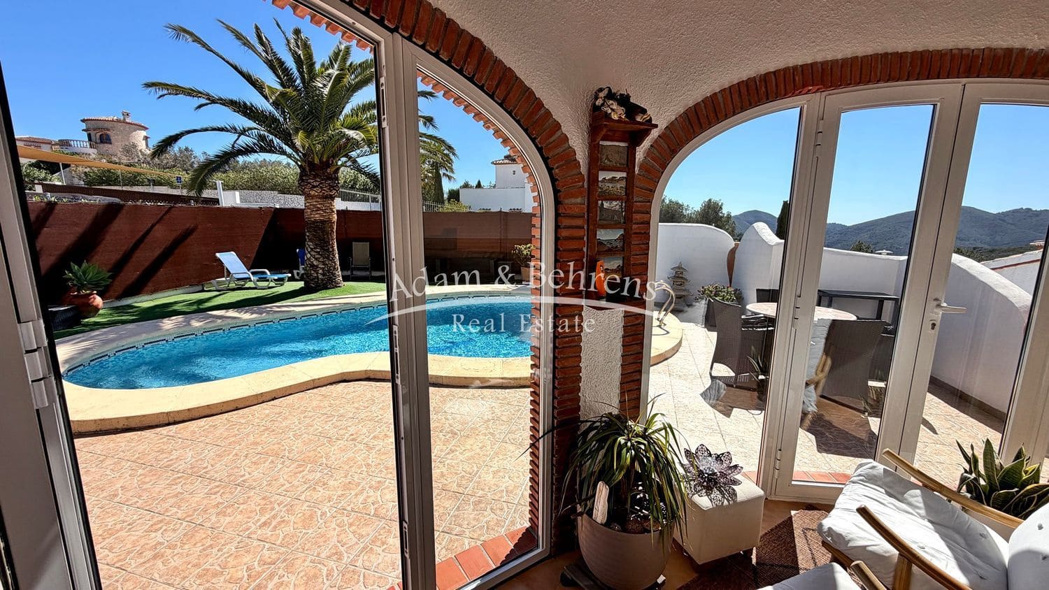 3 makuuhuone Huvila myytävänä paikassa Monte Pedreguer mukana uima-altaan 
autotalli - 548 000 € (Ref: 9654530)