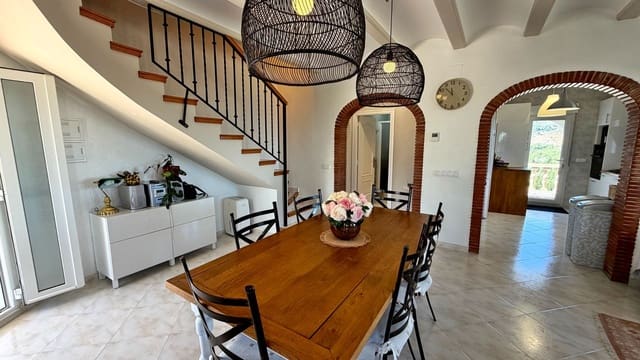 3 slaapkamer Villa te koop in Pedreguer met zwembad garage - € 548.000 (Ref: 9654530)