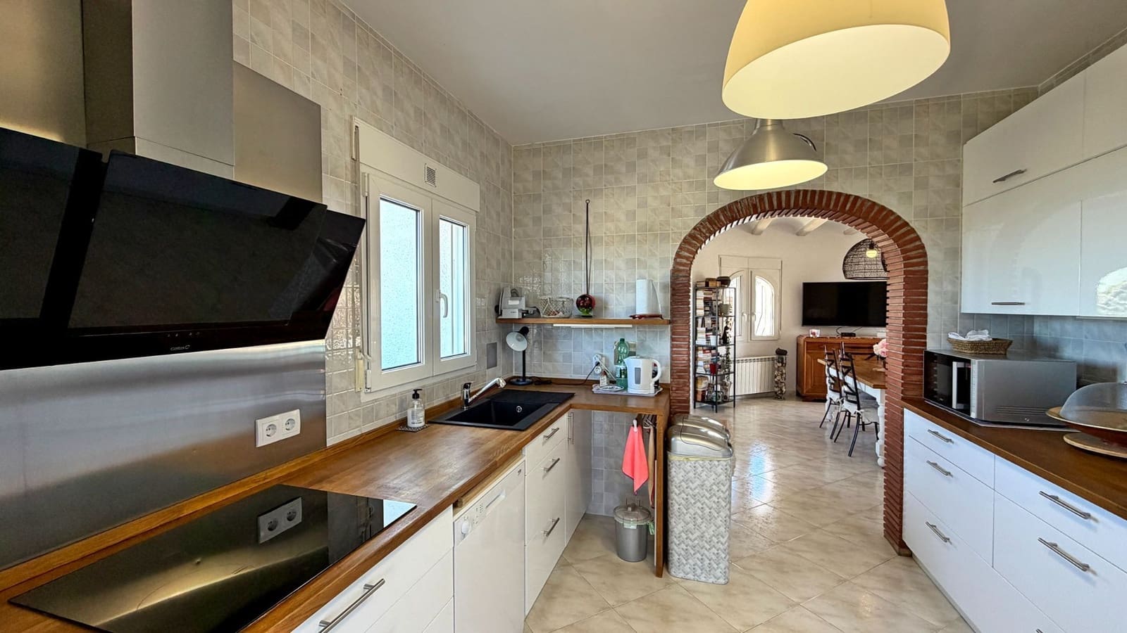 3 slaapkamer Villa te koop in Pedreguer met zwembad garage - € 548.000 (Ref: 9654530)