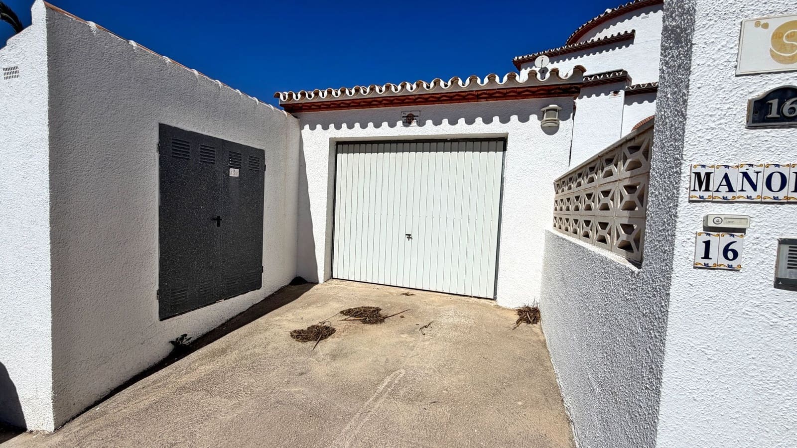 3 slaapkamer Villa te koop in Pedreguer met zwembad garage - € 548.000 (Ref: 9654530)