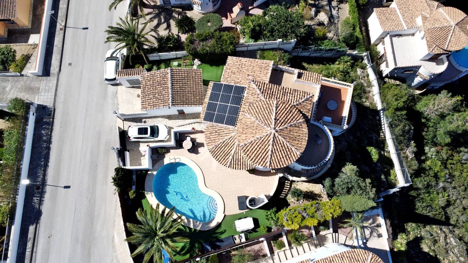 3 slaapkamer Villa te koop in Pedreguer met zwembad garage - € 548.000 (Ref: 9654530)