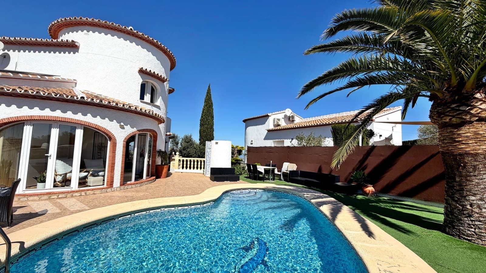 3 slaapkamer Villa te koop in Pedreguer met zwembad garage - € 548.000 (Ref: 9654530)