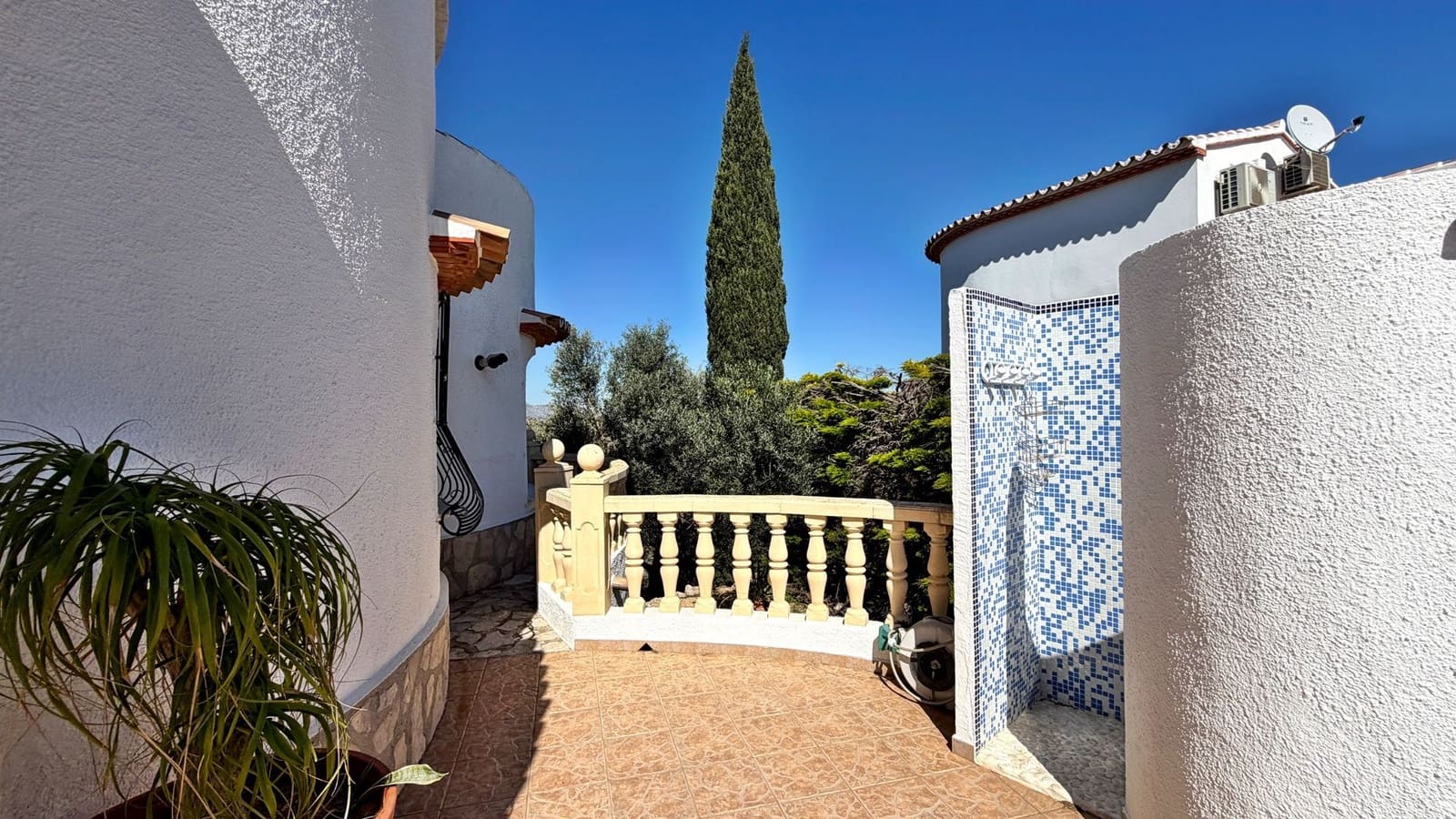 3 slaapkamer Villa te koop in Pedreguer met zwembad garage - € 548.000 (Ref: 9654530)