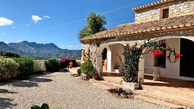 Finca/Casa Rural de 5 habitaciones en Benissa en venta con piscina garaje - 1.100.000 € (Ref: 9694703)