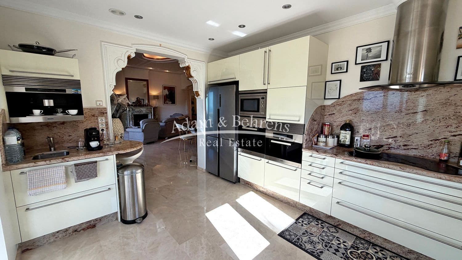 5 soverom Villa til salgs i Denia med svømmebasseng garasje - € 1 175 000 (Ref: 9700357)