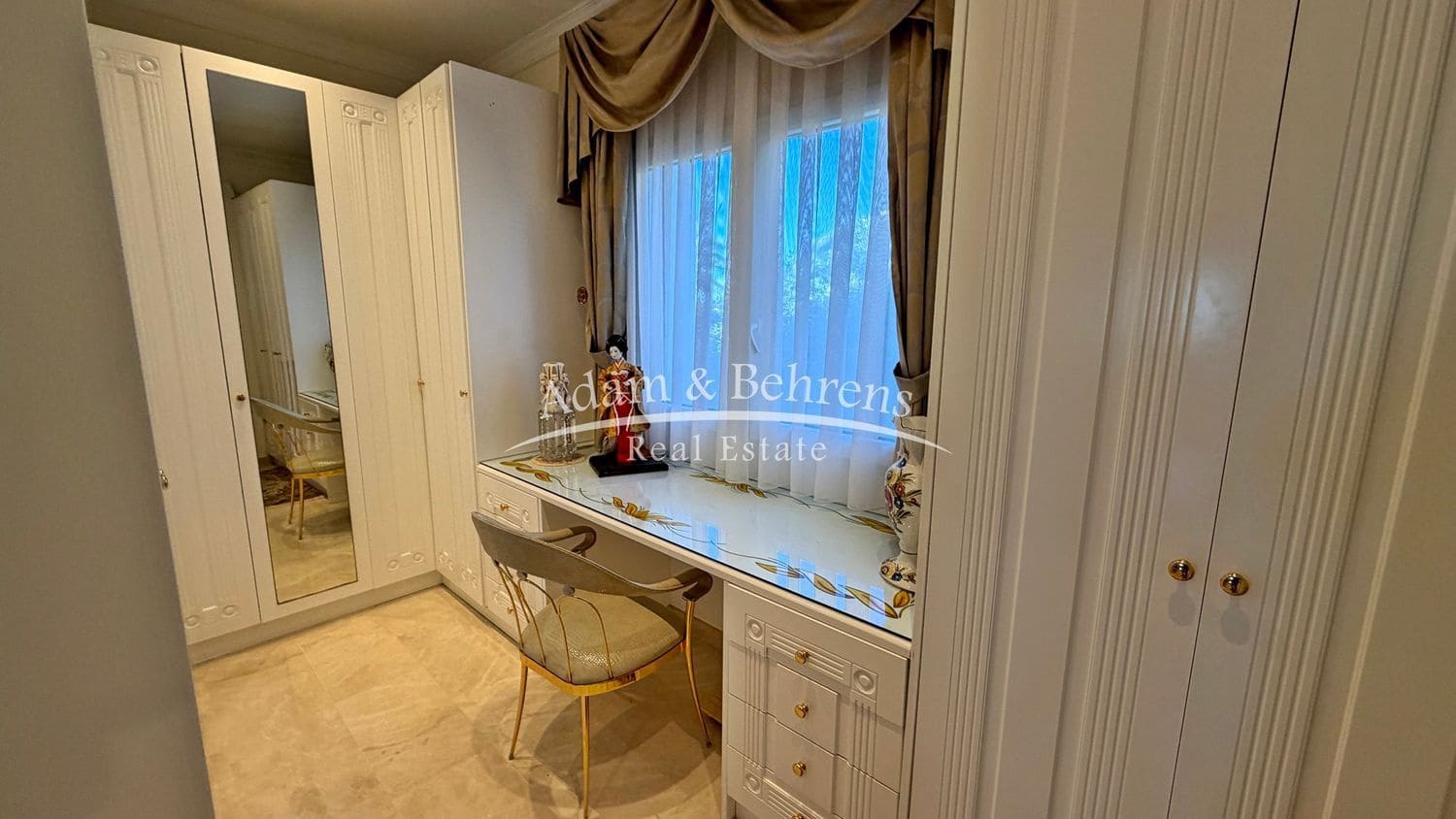 5 soverom Villa til salgs i Denia med svømmebasseng garasje - € 1 175 000 (Ref: 9700357)