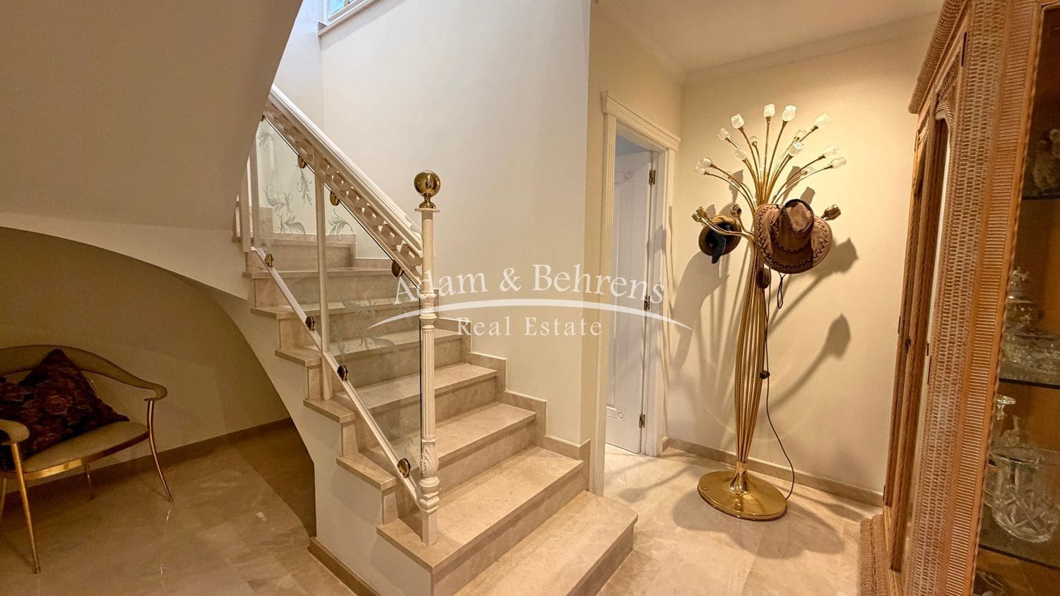 5 soverom Villa til salgs i Denia med svømmebasseng garasje - € 1 175 000 (Ref: 9700357)