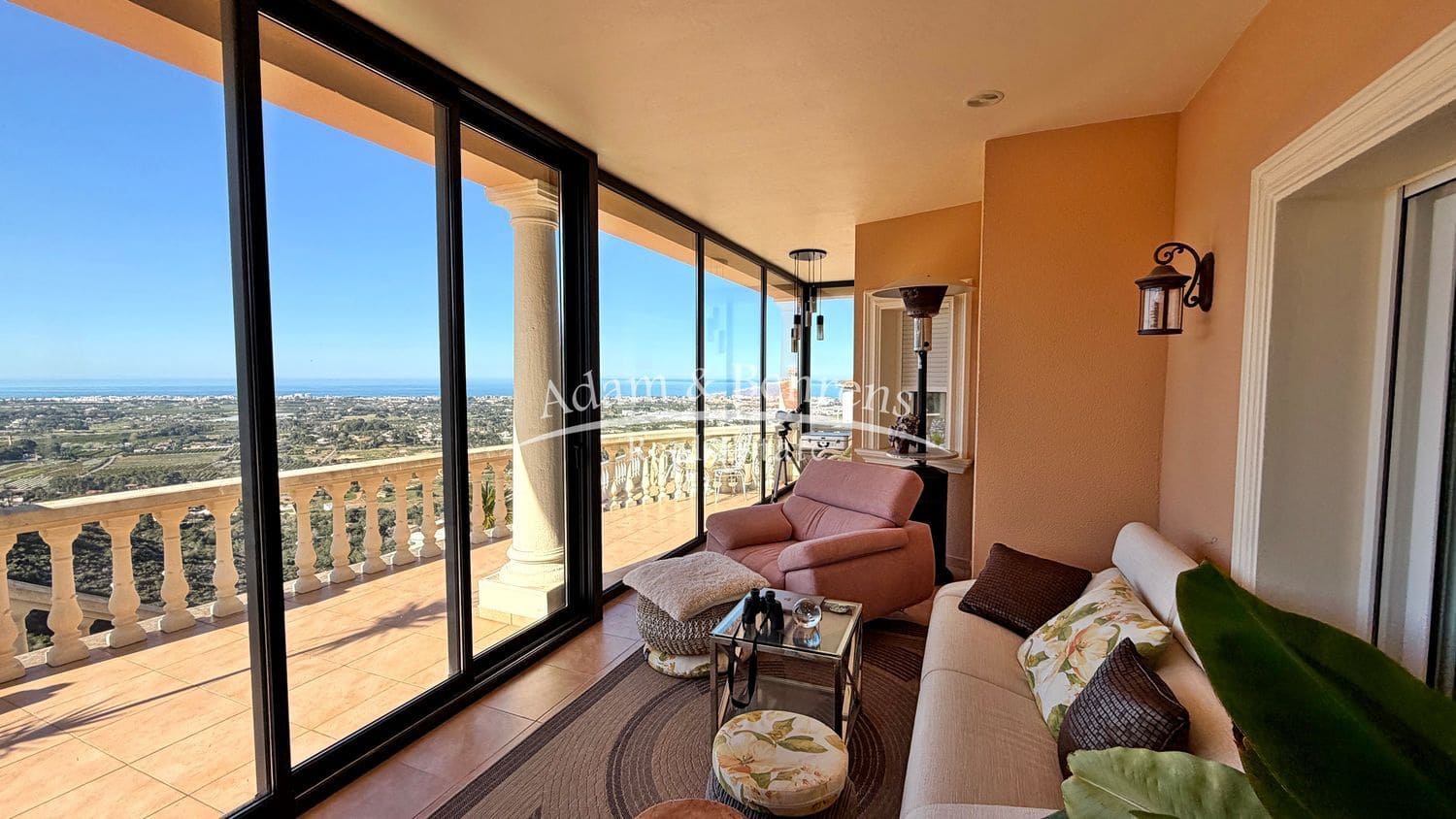 5 soverom Villa til salgs i Denia med svømmebasseng garasje - € 1 175 000 (Ref: 9700357)