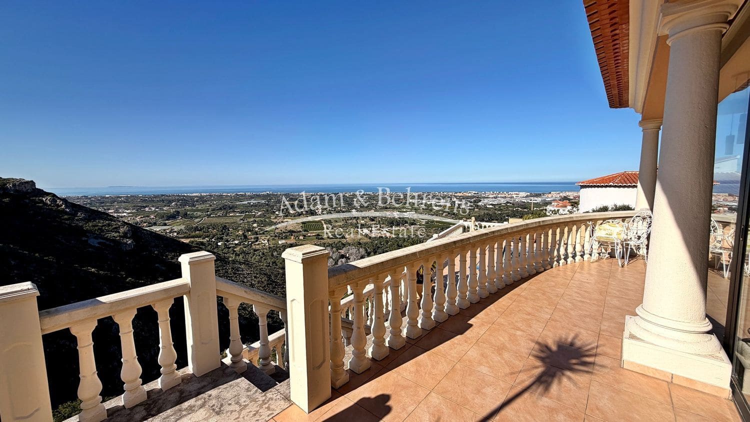 5 soverom Villa til salgs i Denia med svømmebasseng garasje - € 1 175 000 (Ref: 9700357)
