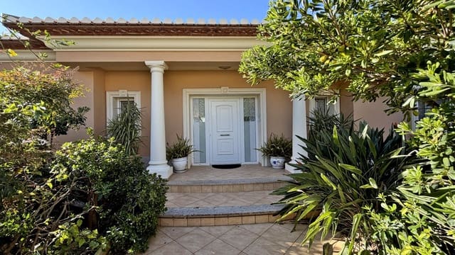 5 Zimmer Villa zu verkaufen in Dénia mit Pool Garage - 1.175.000 € (Ref: 9700357)