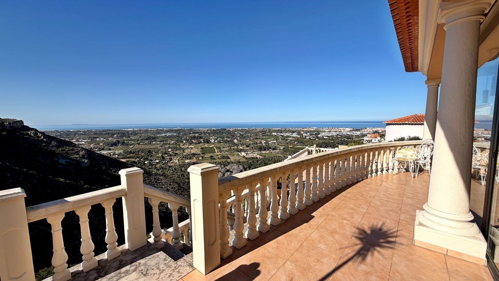 5 Zimmer Villa zu verkaufen in Denia mit Pool Garage - 1.175.000 € (Ref: 9700357)