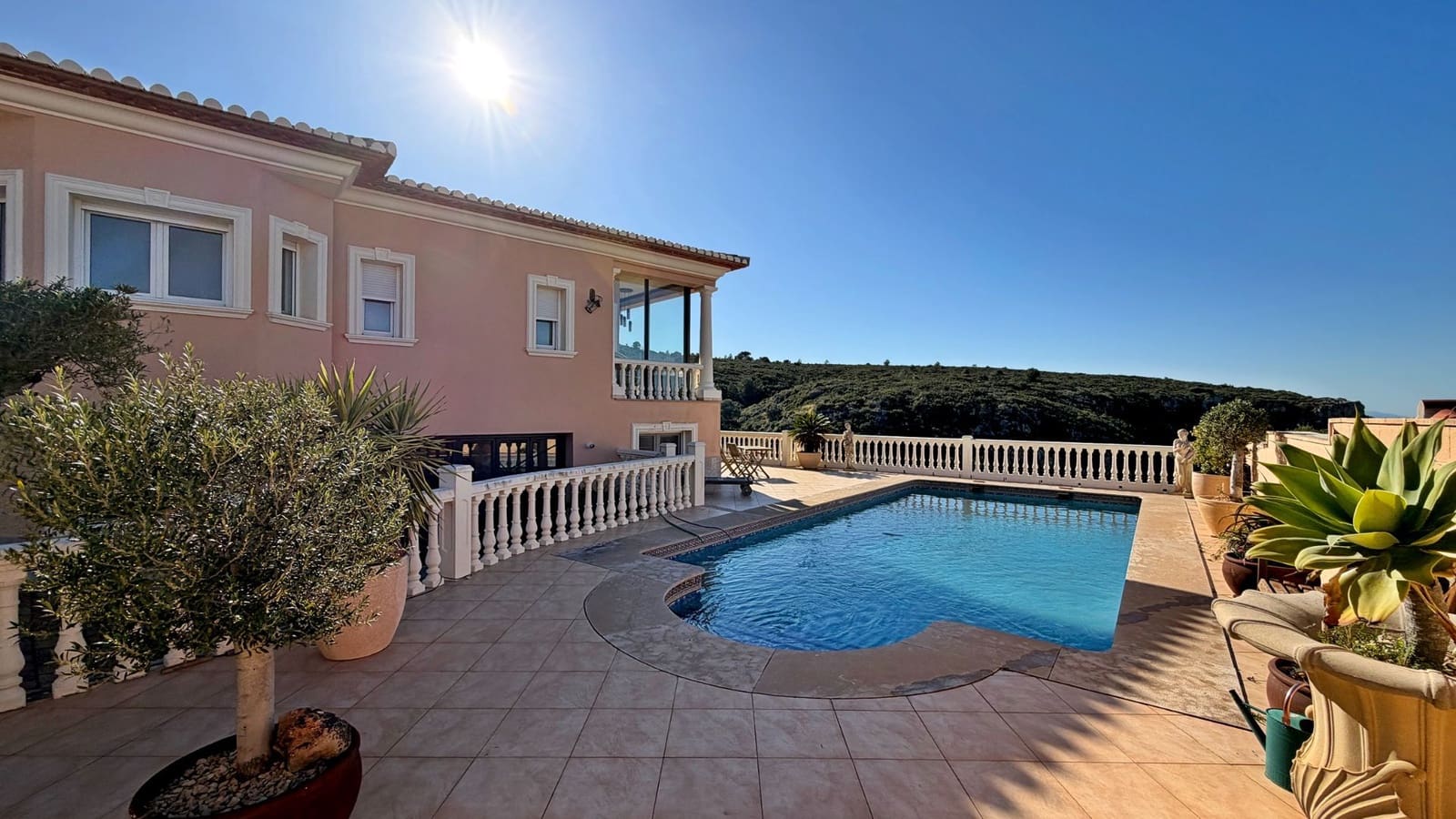 5 Zimmer Villa zu verkaufen in Denia mit Pool Garage - 1.175.000 € (Ref: 9700357)