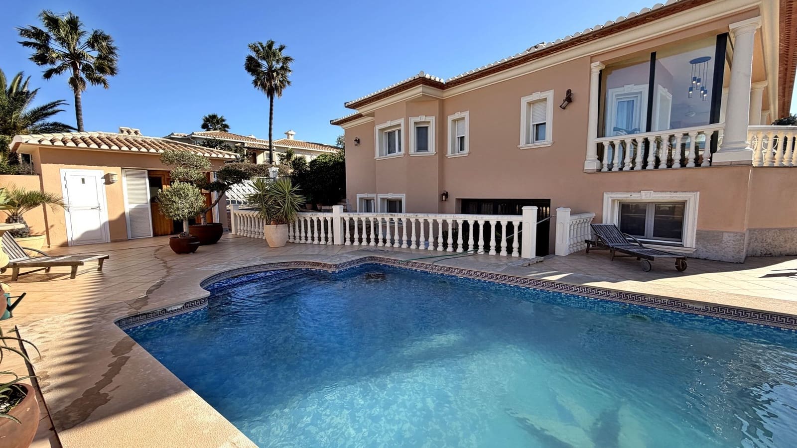 5 Zimmer Villa zu verkaufen in Denia mit Pool Garage - 1.175.000 € (Ref: 9700357)
