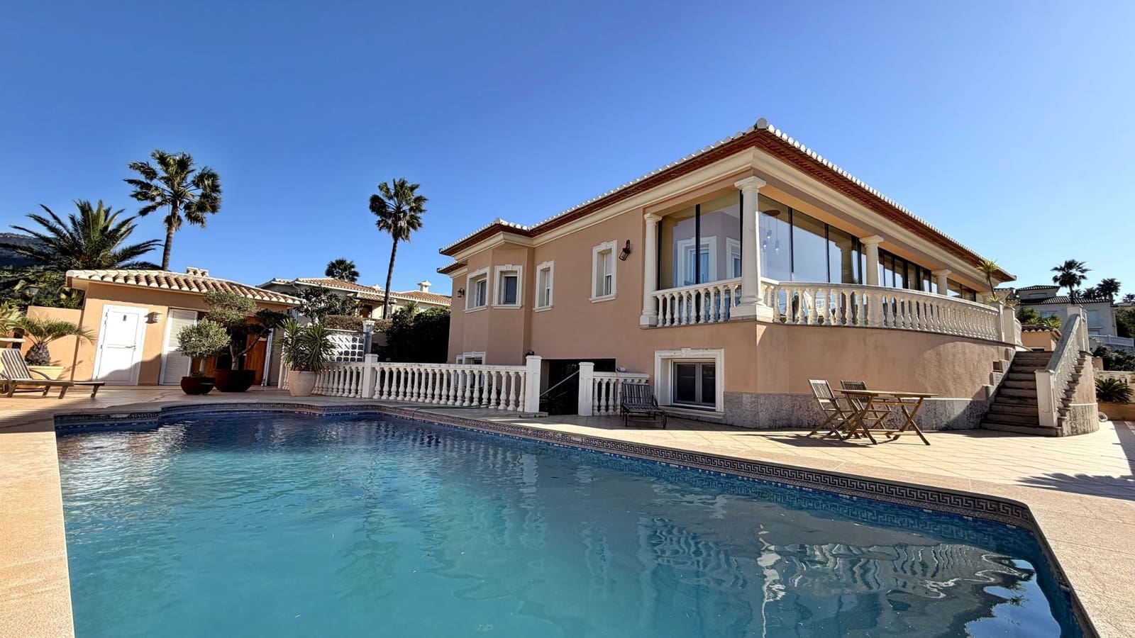 5 Zimmer Villa zu verkaufen in Denia mit Pool Garage - 1.175.000 € (Ref: 9700357)
