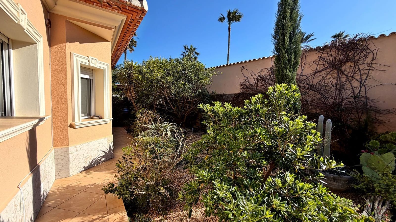5 Zimmer Villa zu verkaufen in Denia mit Pool Garage - 1.175.000 € (Ref: 9700357)