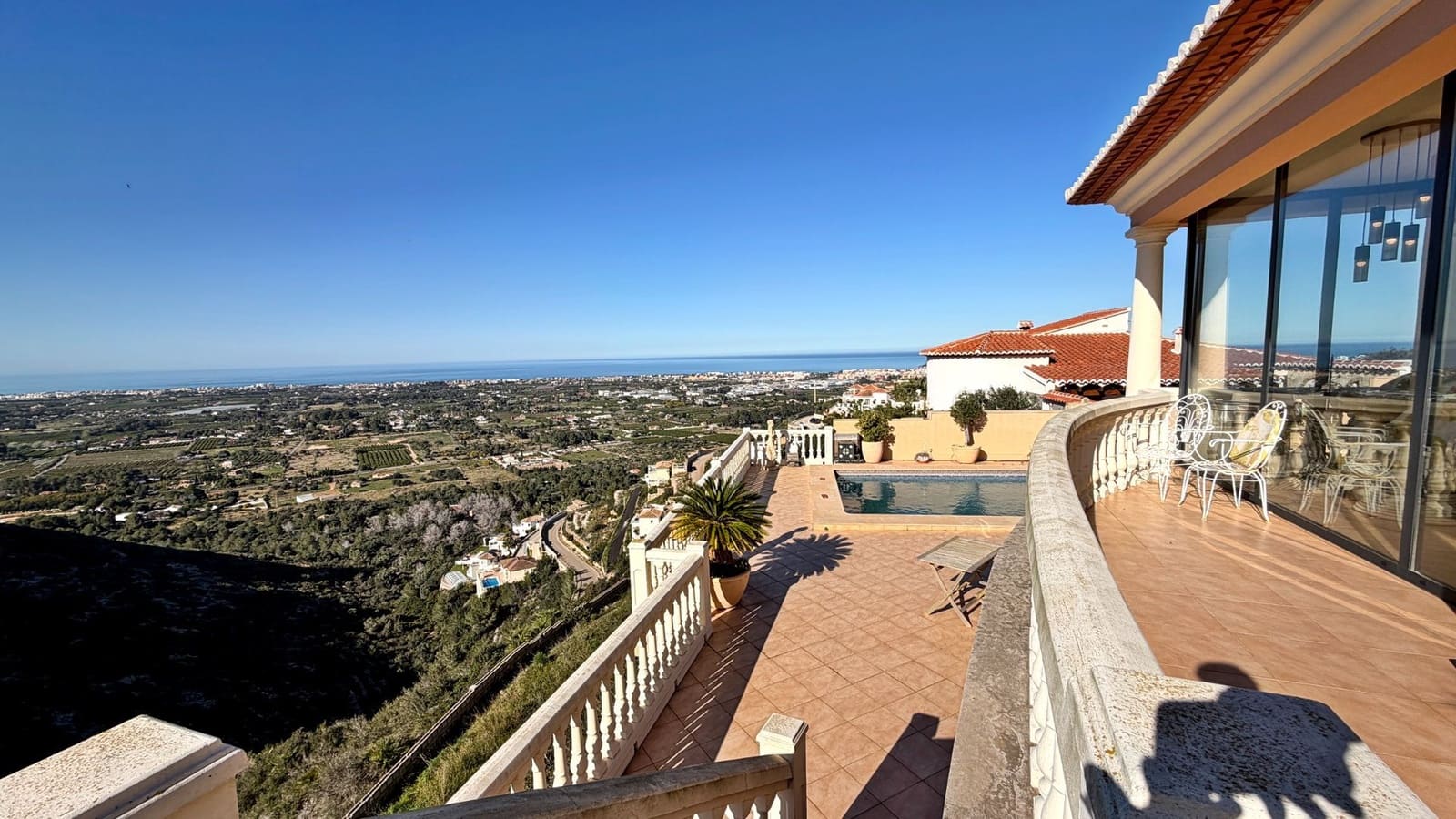 5 Zimmer Villa zu verkaufen in Denia mit Pool Garage - 1.175.000 € (Ref: 9700357)